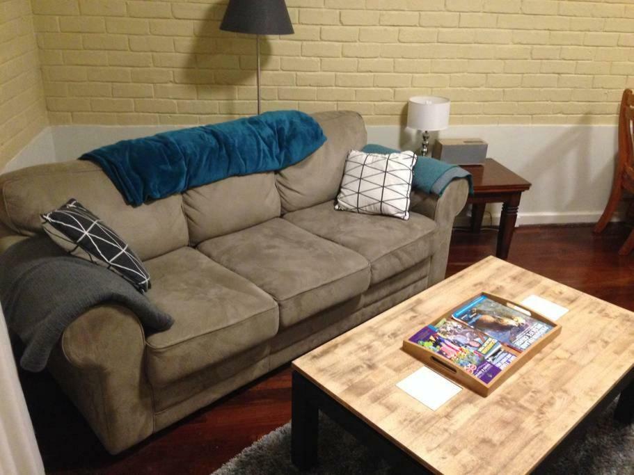 Affordable & Comfortable Apartment On Langley Park Perth Esterno foto